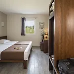 Le Ya'tis Otel 3*