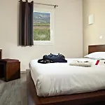 Le Ya'tis Otel 3*