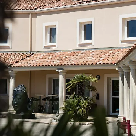 Hotel Le Ya'tis