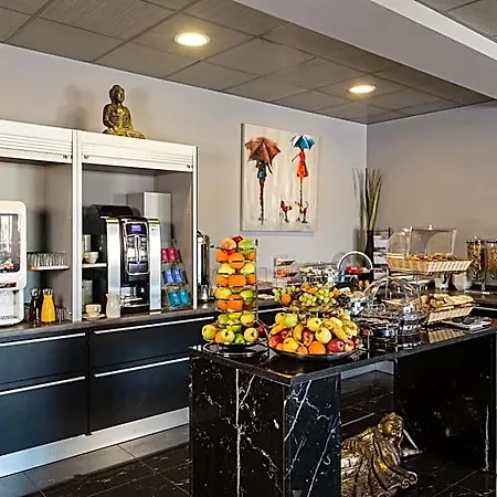 Le Ya'tis Hotel Saint-Laurent-des-Arbres