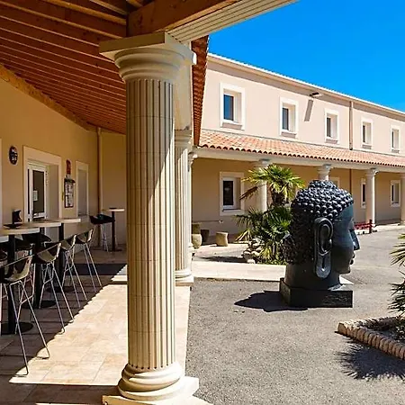 Le Ya'tis 3* Saint-Laurent-des-Arbres