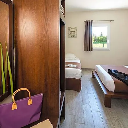 Hotel Le Ya'tis 3*