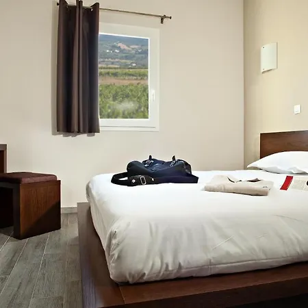Le Ya'tis Hotel 3*