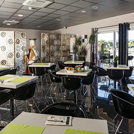 Le Ya'tis Saint-Laurent-des-Arbres