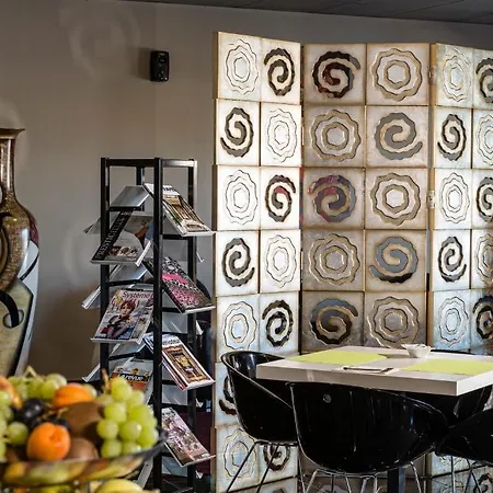 Le Ya'tis Ξενοδοχείο 3*